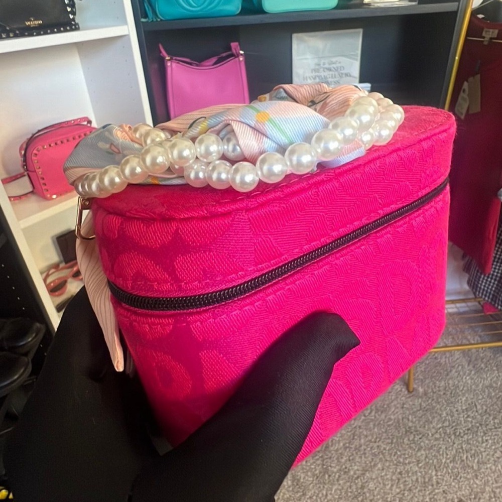 Miss Dior Fall 2025 Travel Vanity Case with bag charm